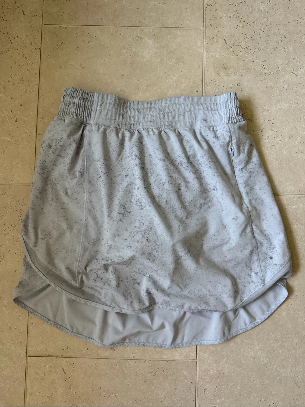 lululemon athletica Light Gray Speckled High-Low Athletic Skirt